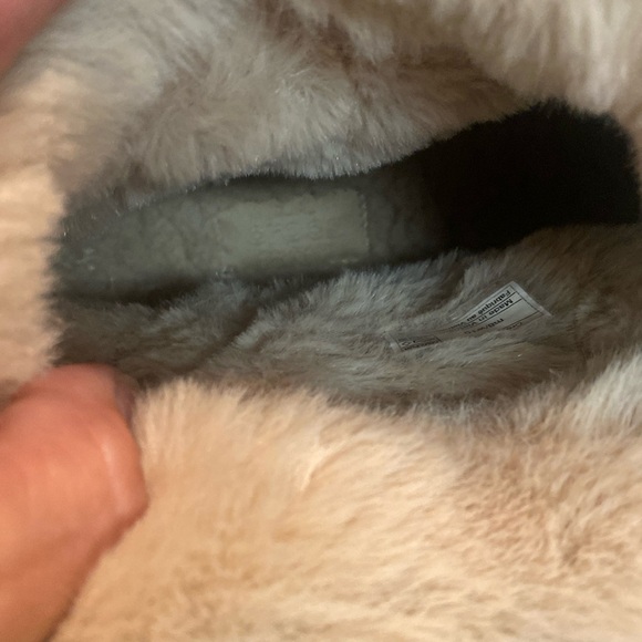 CROCS Stomp ‘Fur’ Lined Platform Boots Color Stucco Sz 10 NWOT - Picture 9 of 16